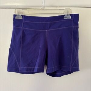 Athleta Kickbooty 2 shorts